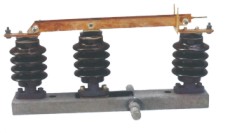 (H) GW1 فاصل الجهد العالي AC في الهواء الطلق (H) GW1 outdoor AC high-voltage disconnector